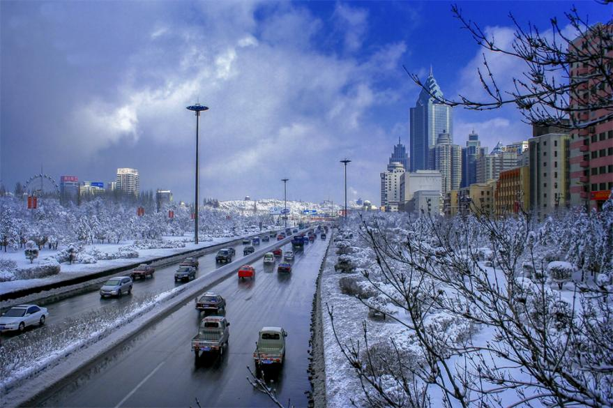 雪后的烏魯木齊。劉元攝