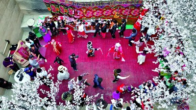 【文化中國(guó)行】在新疆尋找春天 【文化中國(guó)行】在新疆尋找春天