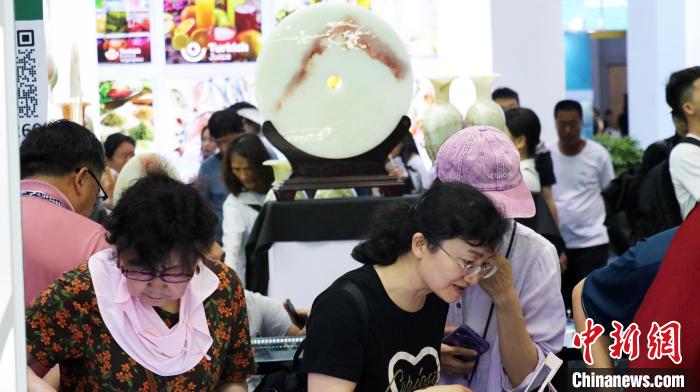 亞歐商品貿(mào)易博覽會人氣爆棚